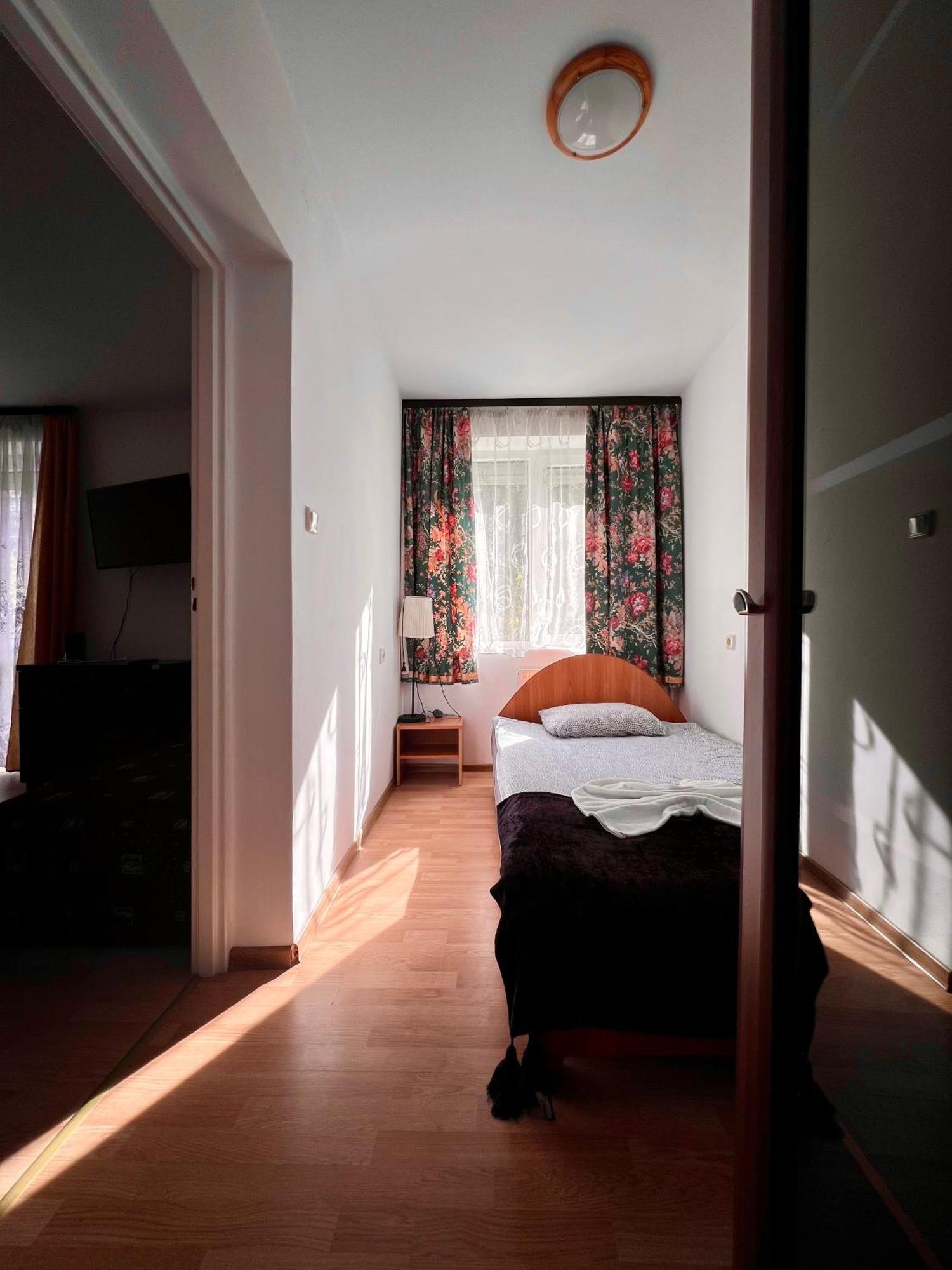Osrodek Wczasowy Camping Morski Ustka Ruang foto